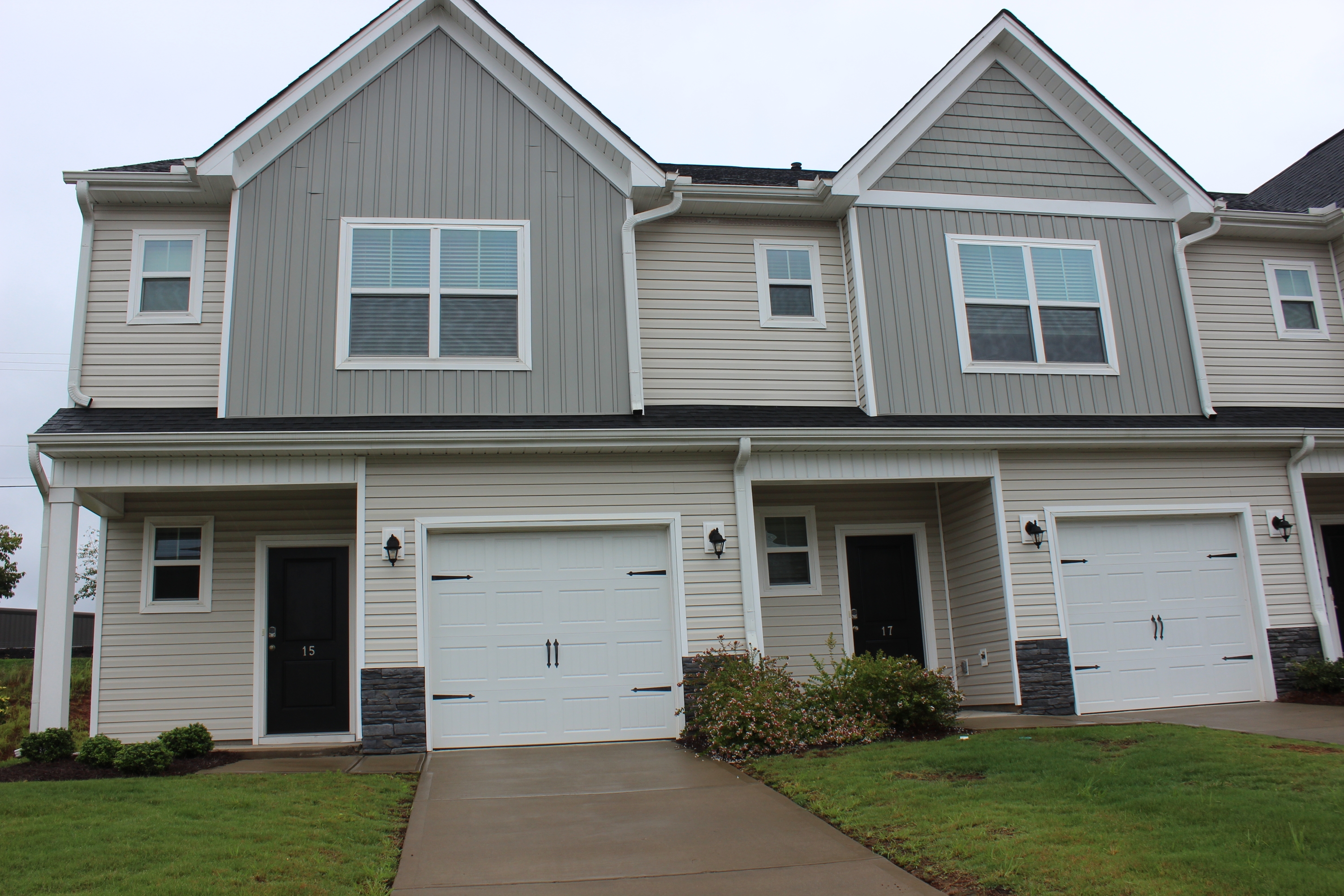 17 Apricot Lane - 1